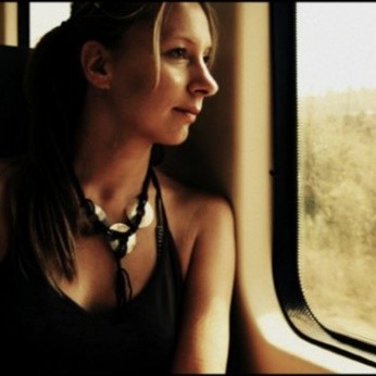 Julia Hoyle image
